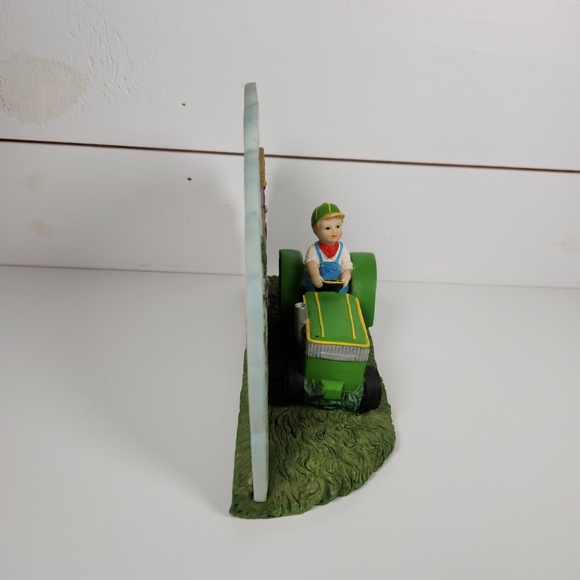 VTG 2002 DWK Boy Drives a John Deere Tractor Resin Figurine- Farm, Country, 3D - Picture 8 of 12